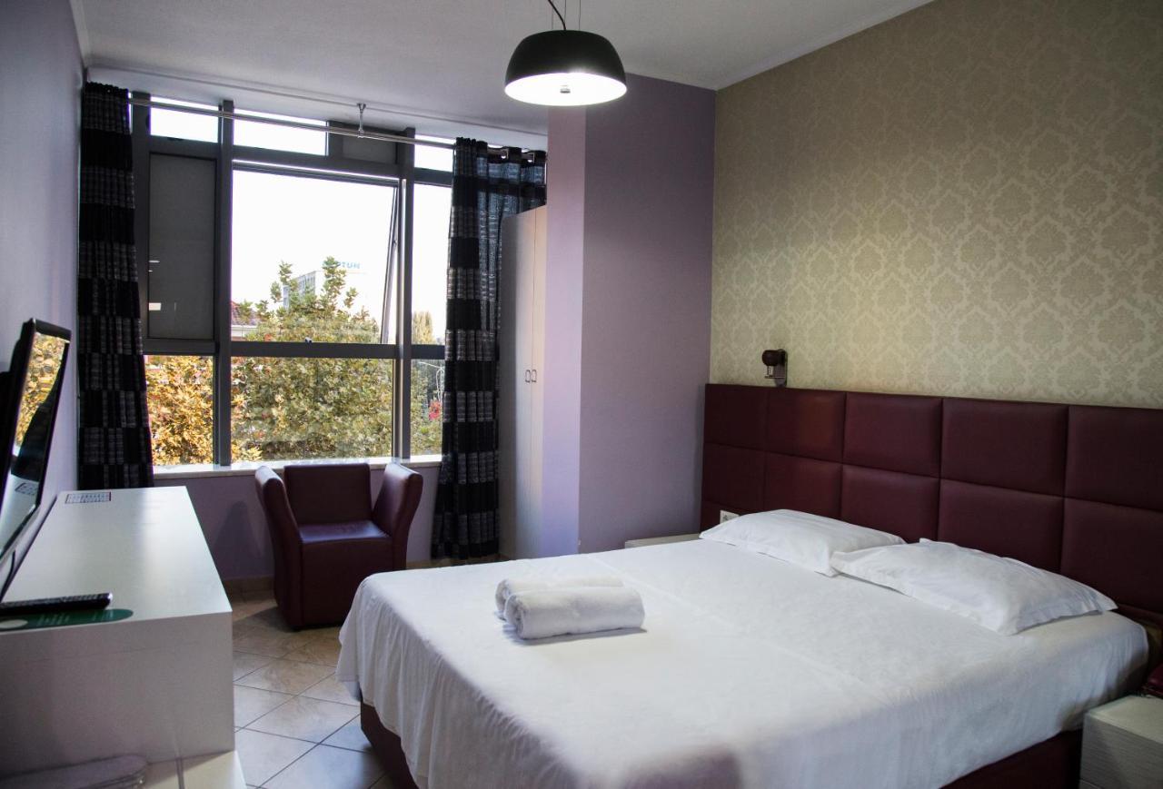 Hotel Relax Tirana Exteriör bild