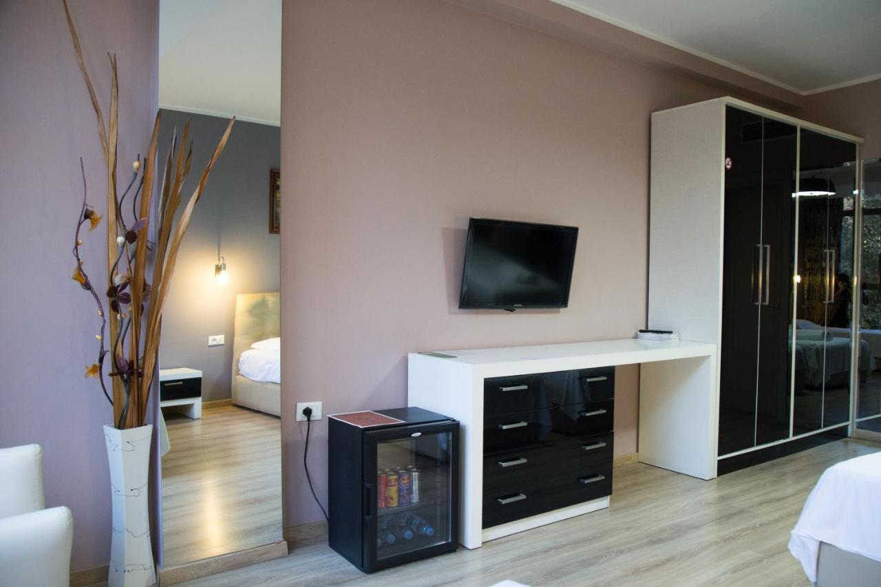 Hotel Relax Tirana Exteriör bild